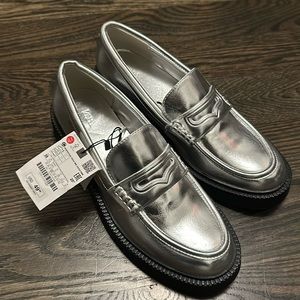 NWT Zara Silver Metallic Loafers (Size 7.5 US or 38 EUR)